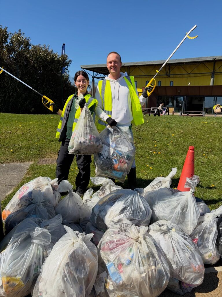 Tyn Aquarium staff with rubbish collected